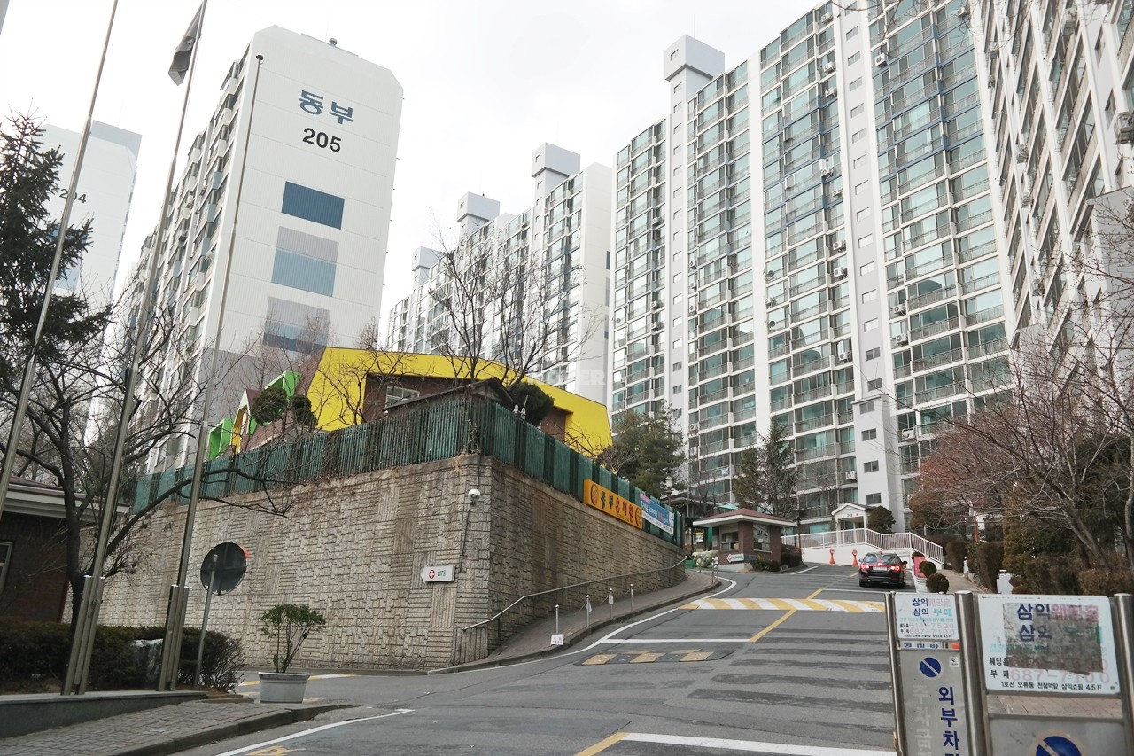 Building entrance with signage