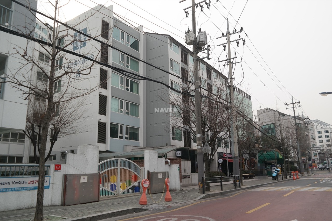Building entrance with signage
