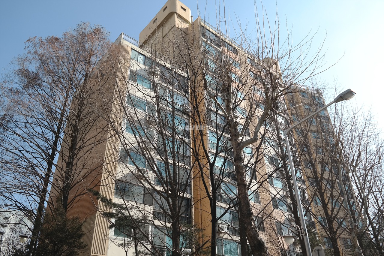 Building entrance with signage