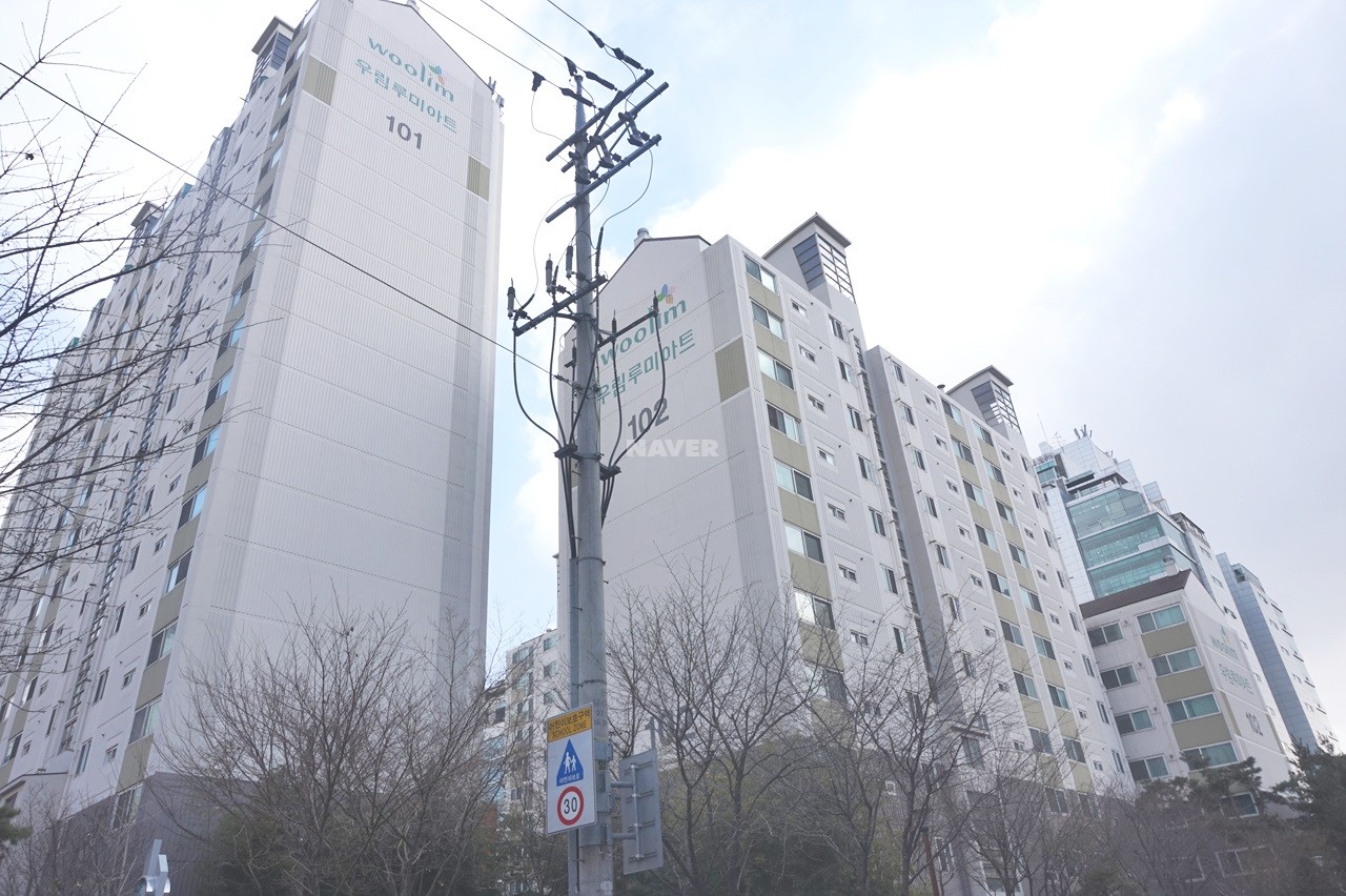 Building entrance with signage