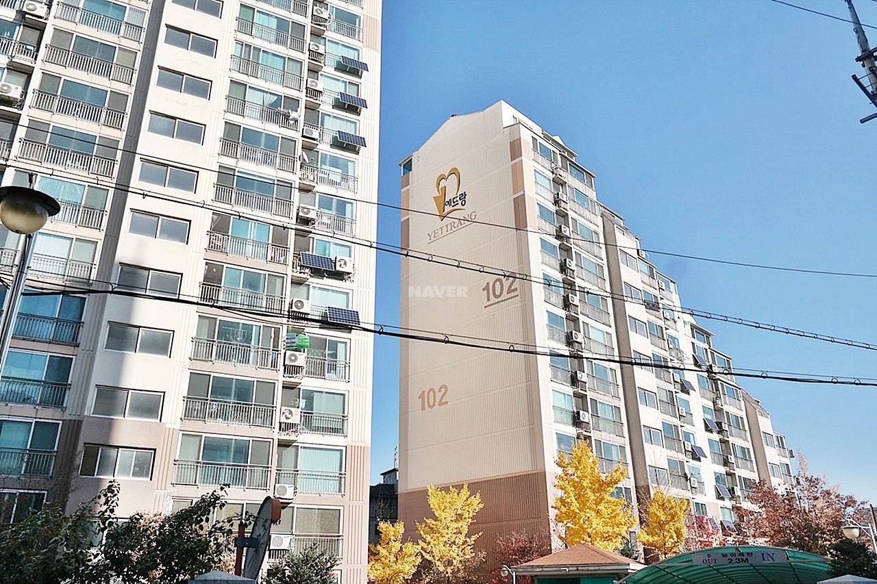Building entrance with signage