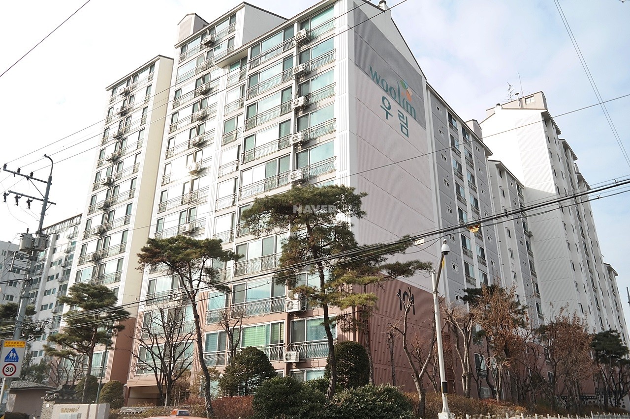 Building entrance with signage