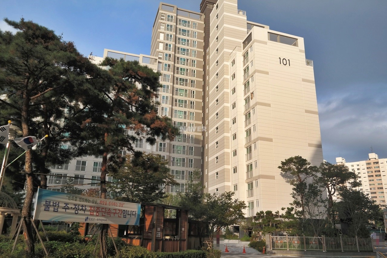 Building entrance with signage