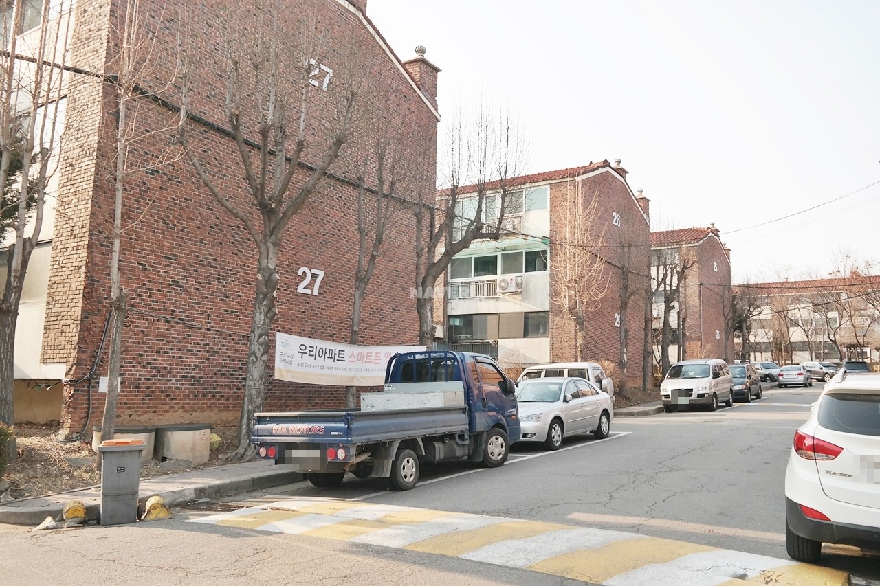 Building entrance with signage