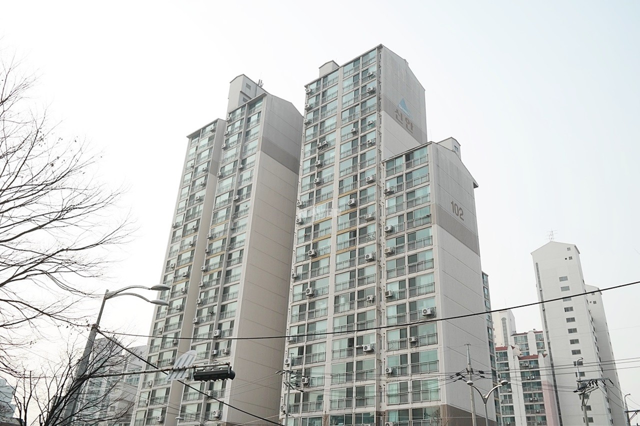 Building entrance with signage