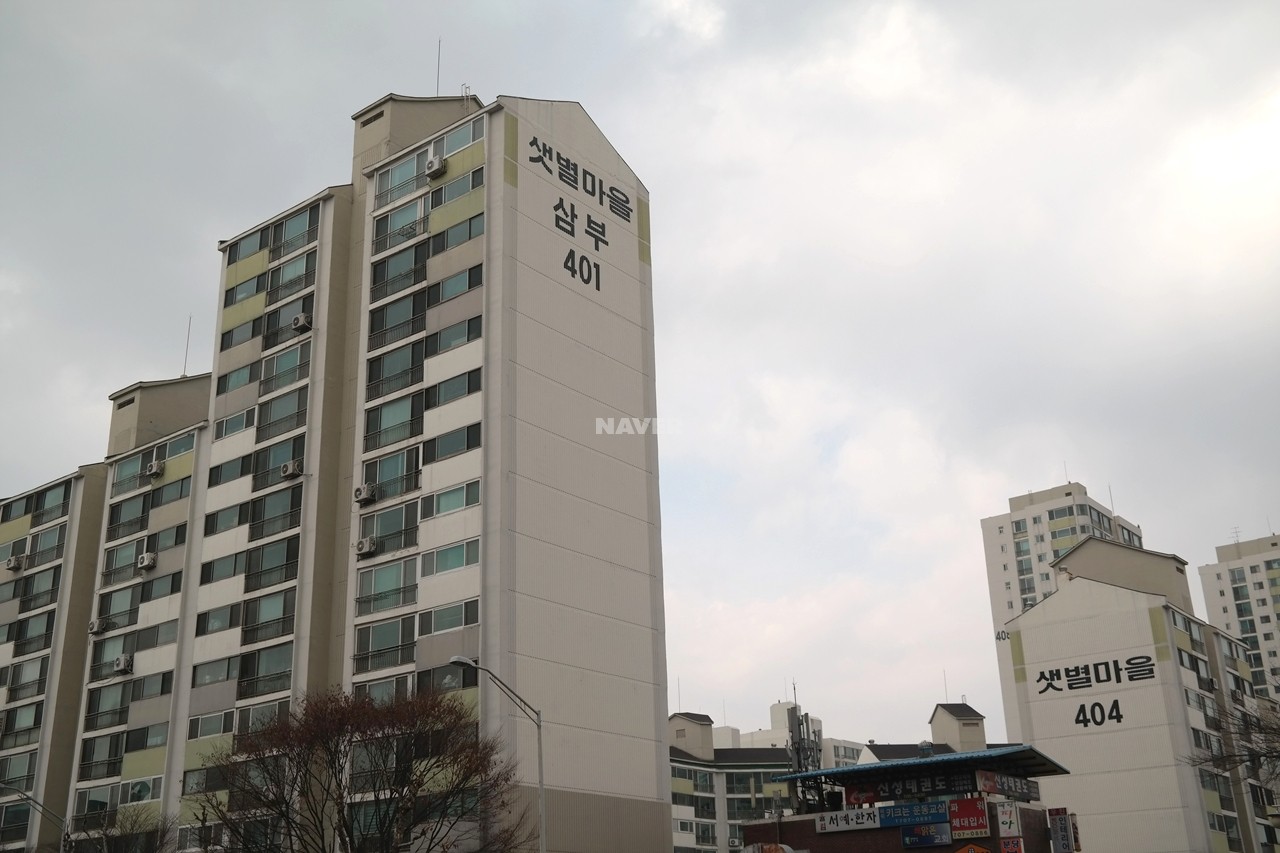 Building entrance with signage