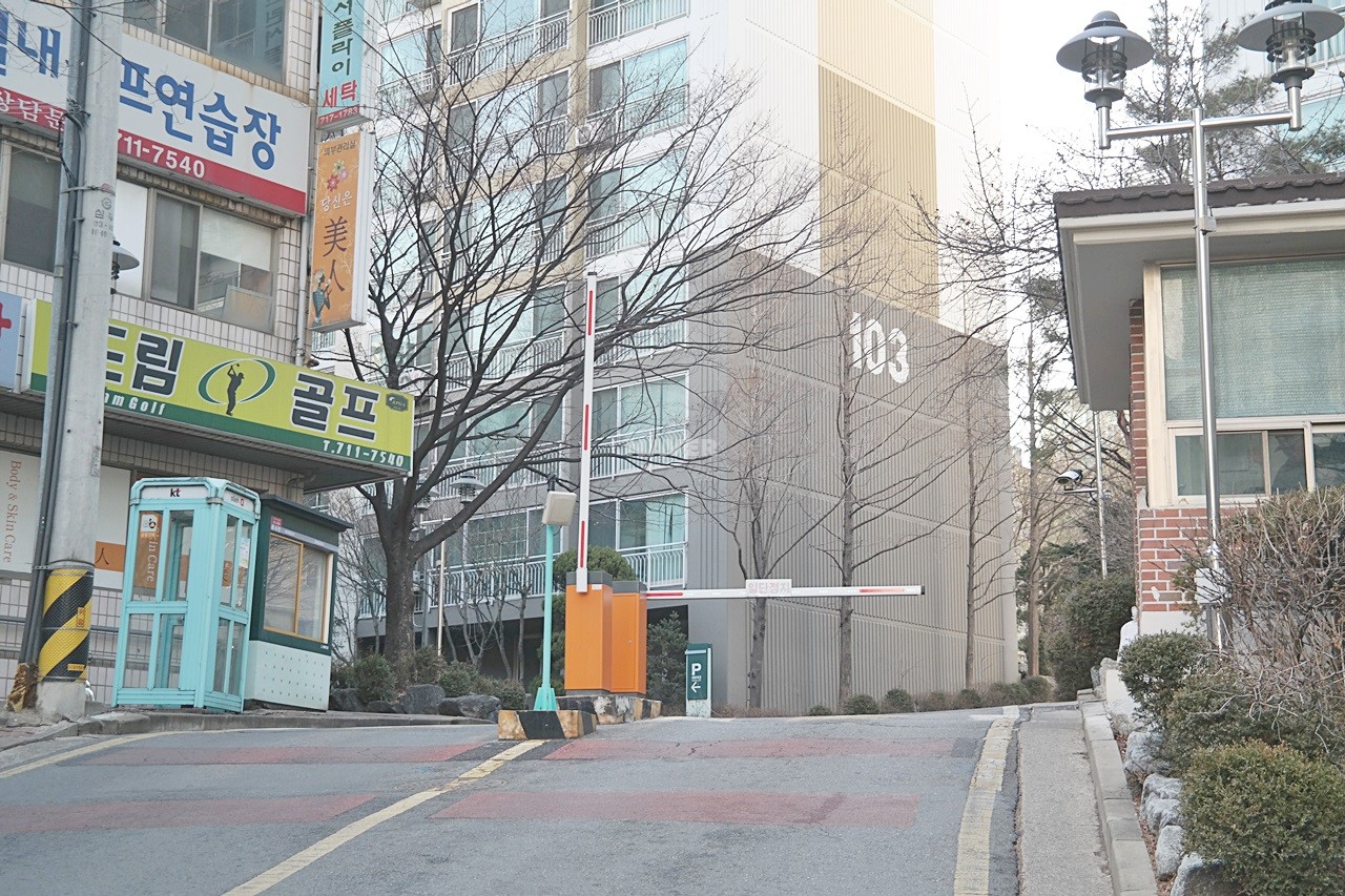 Building entrance with signage