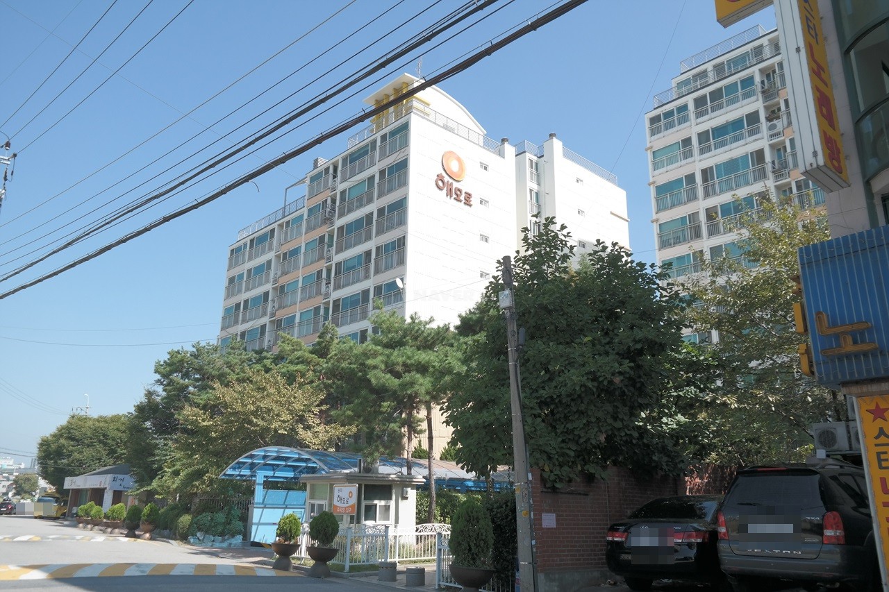 Building entrance with signage