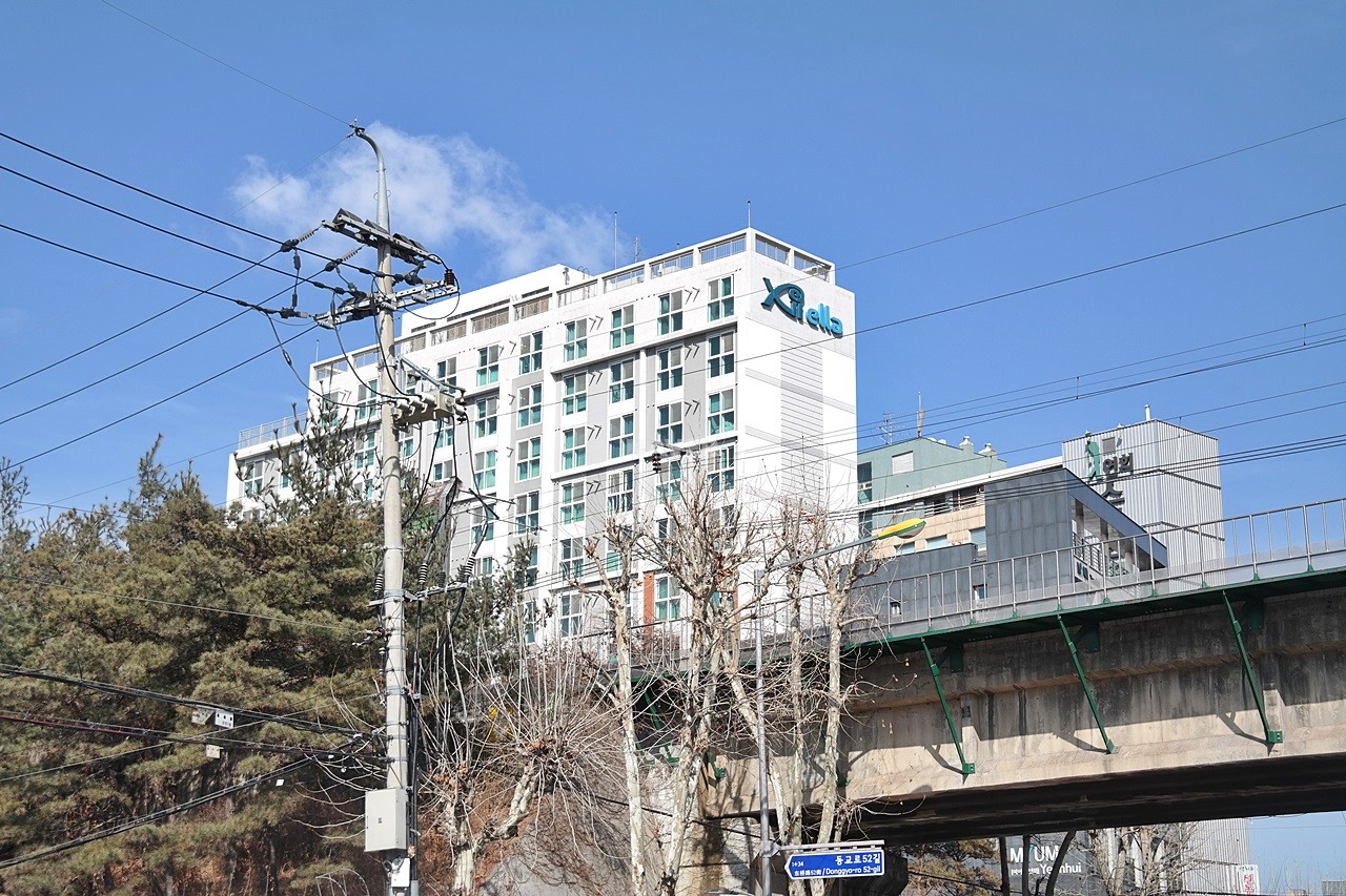 Building entrance with signage