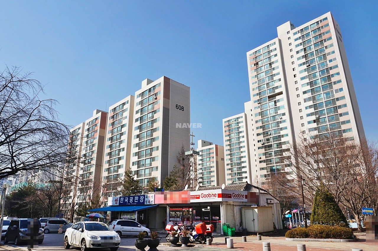 Building entrance with signage