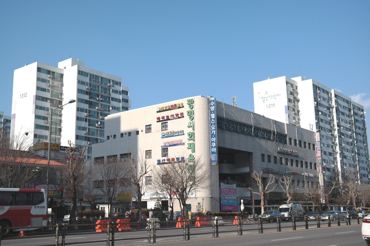 Building entrance with signage