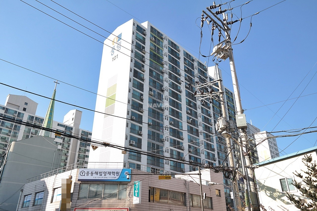 Building entrance with signage