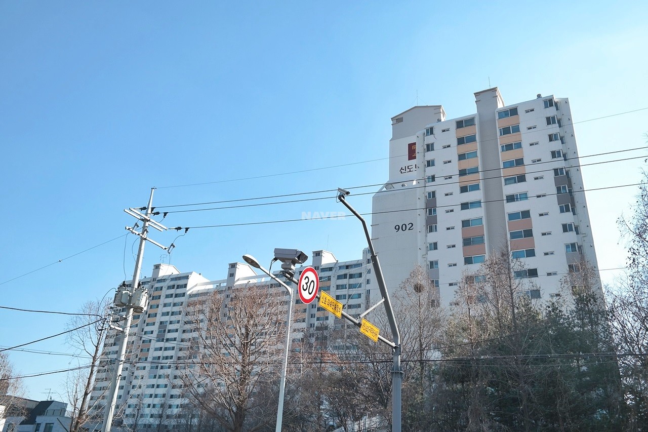 Building entrance with signage
