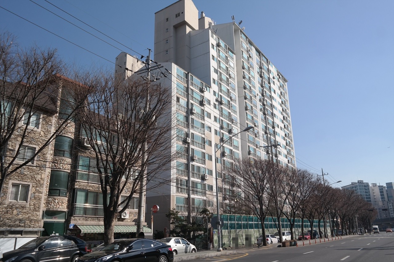 Building entrance with signage