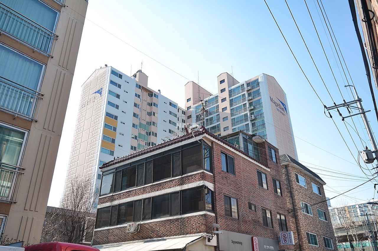 Building entrance with signage