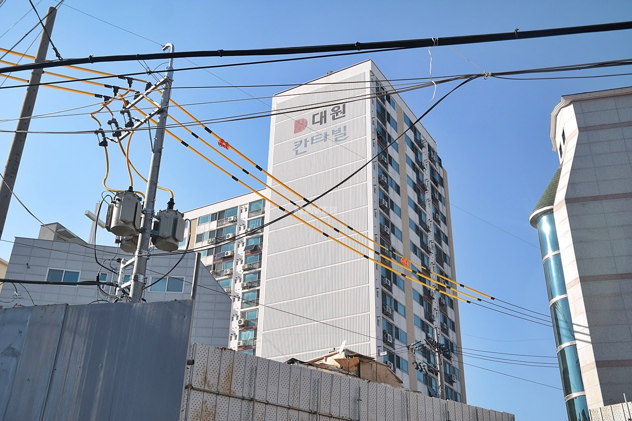 Building entrance with signage