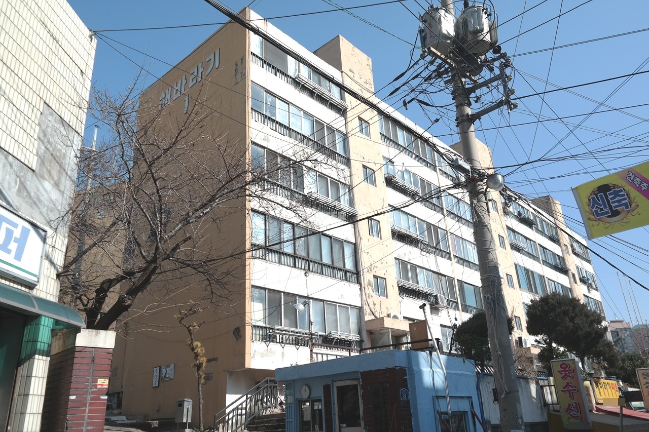 Building entrance with signage