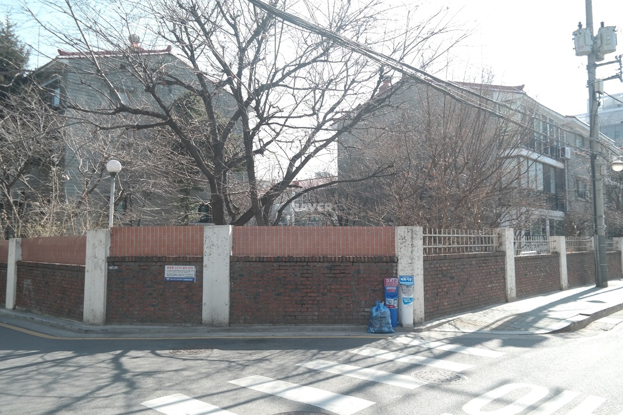 Building entrance with signage