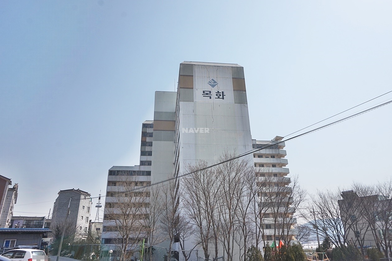 Building entrance with signage