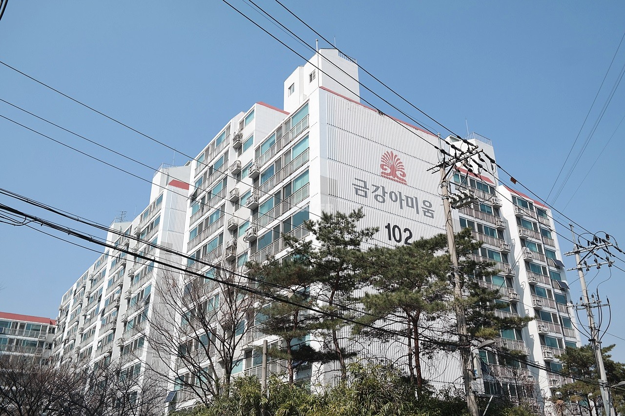 Building entrance with signage