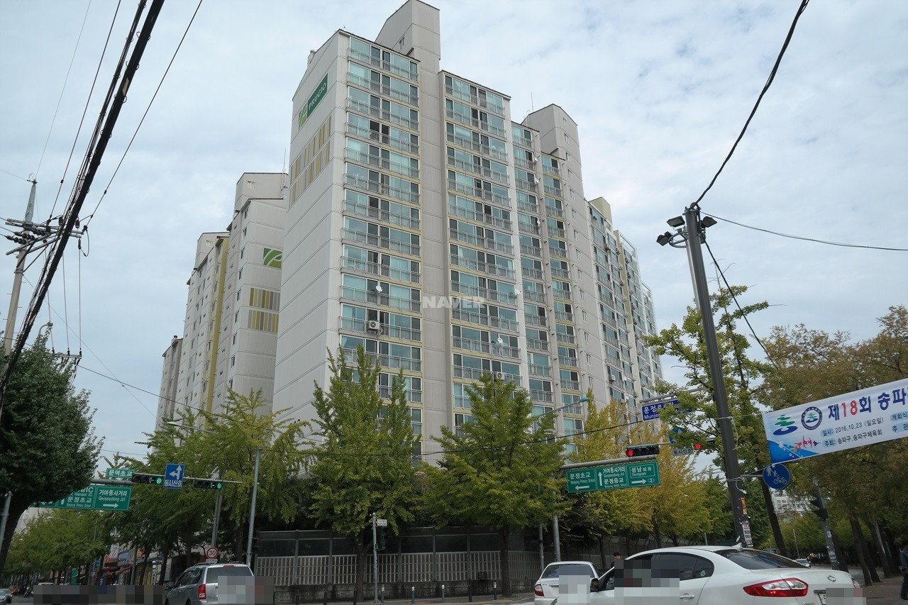 Building entrance with signage