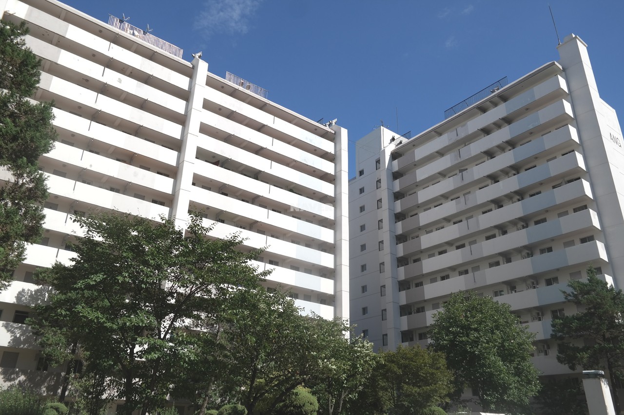 Building entrance with signage