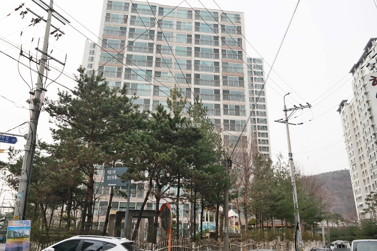 Building entrance with signage