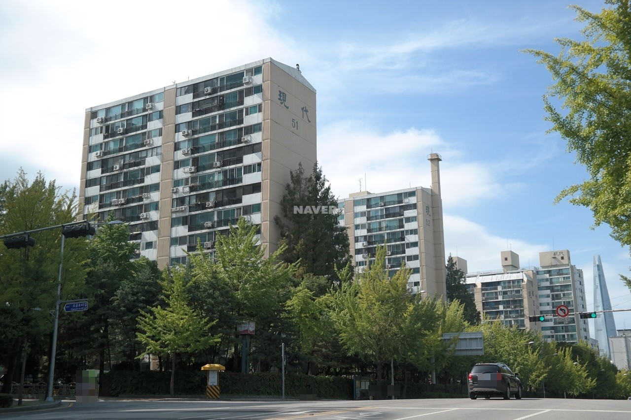 Building entrance with signage