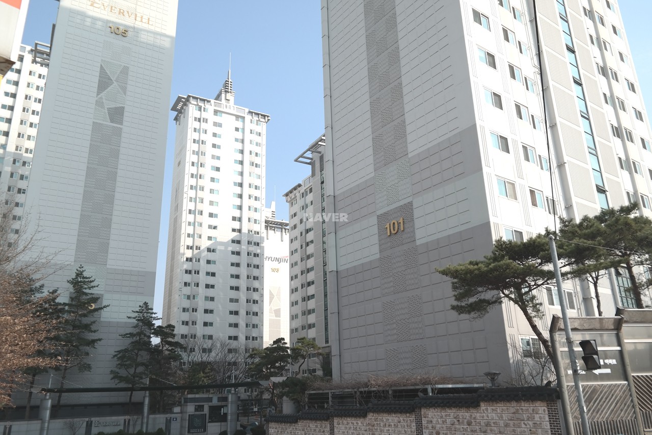Building entrance with signage