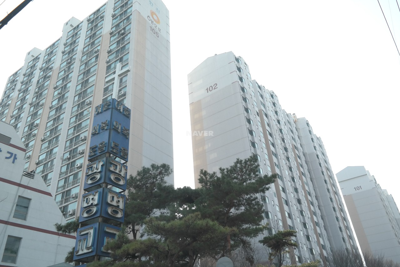 Building entrance with signage