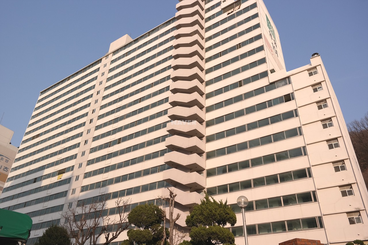 Building entrance with signage
