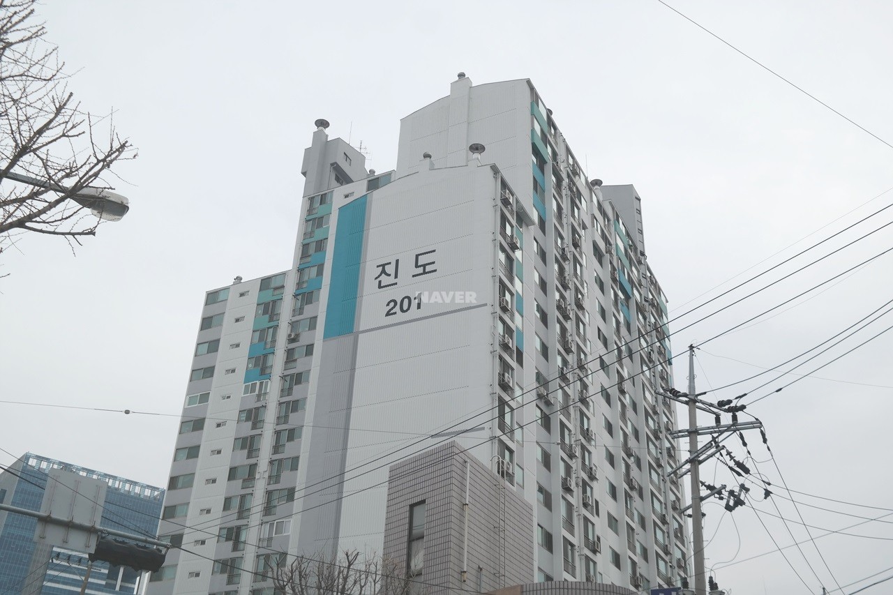 Building entrance with signage
