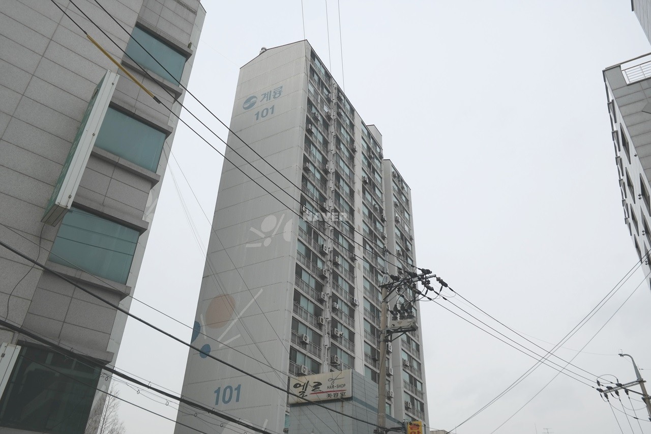 Building entrance with signage