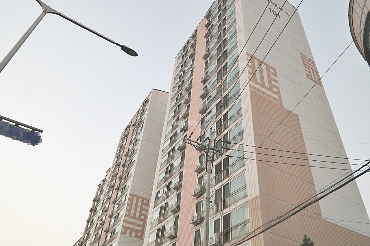 Building entrance with signage