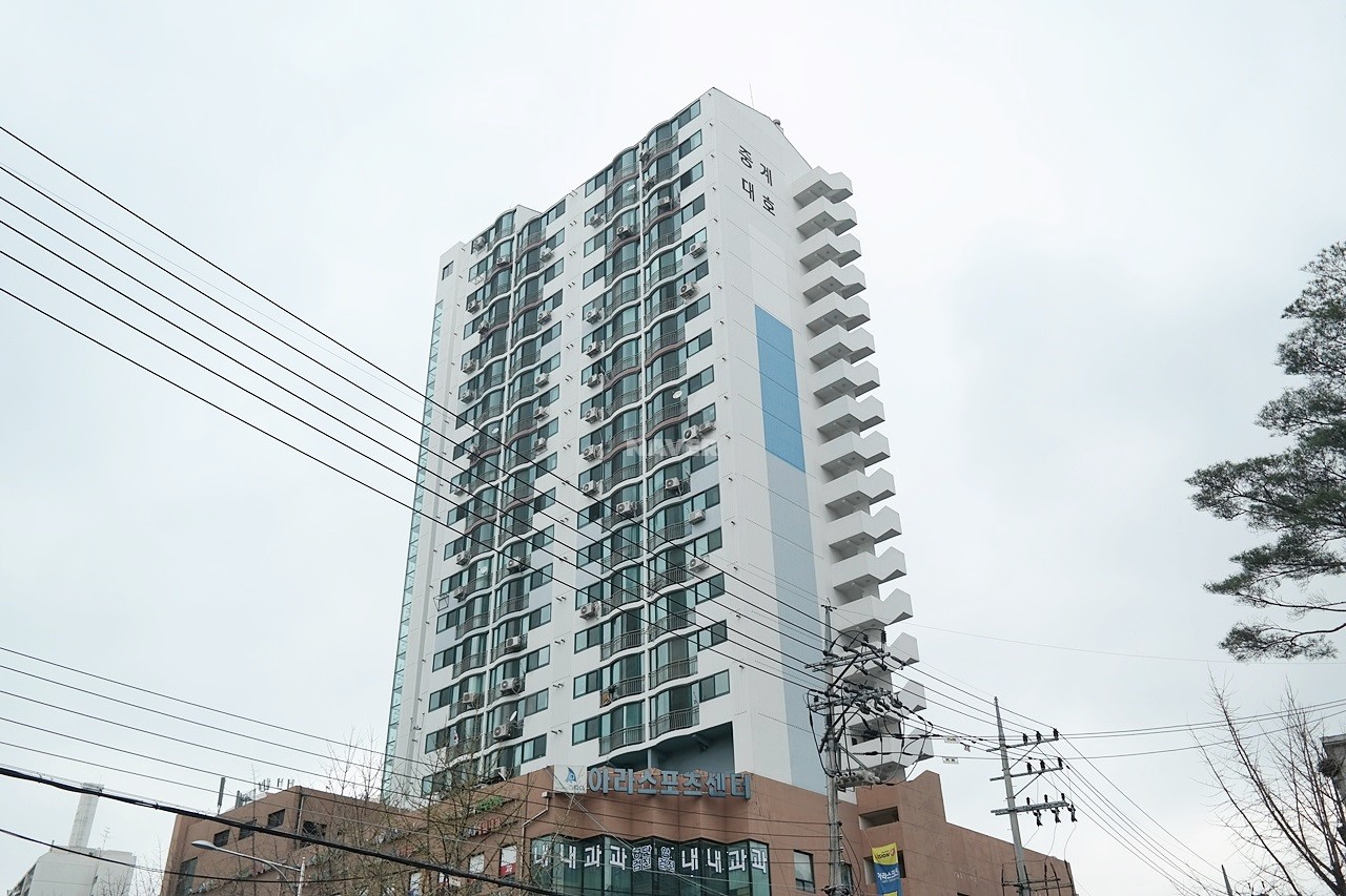 Building entrance with signage