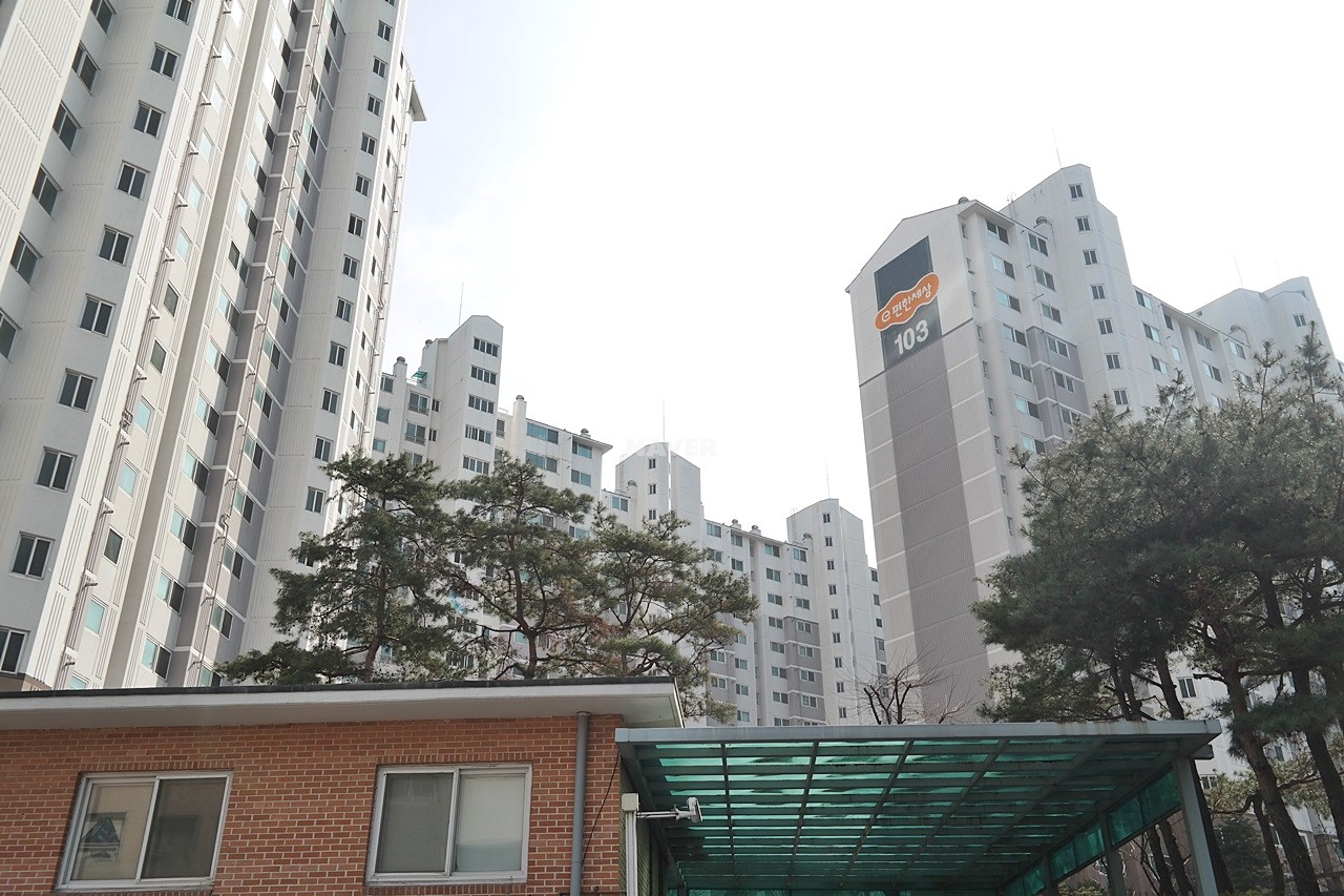 Building entrance with signage
