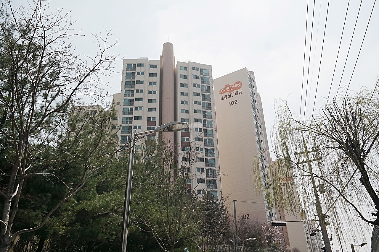Building entrance with signage