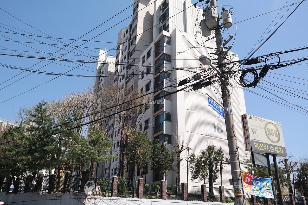 Building entrance with signage