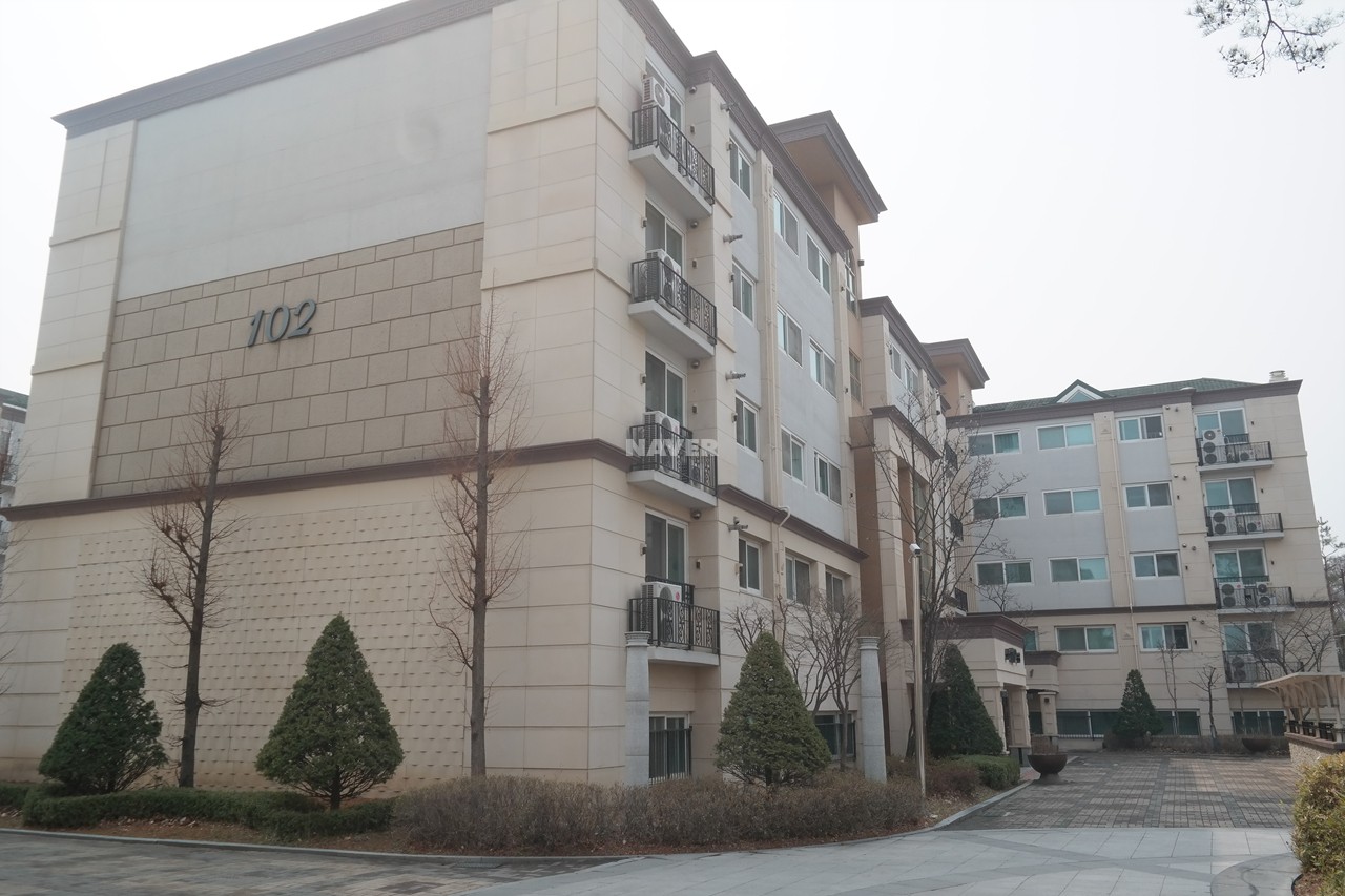 Building entrance with signage