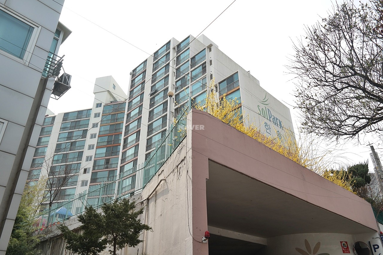 Building entrance with signage