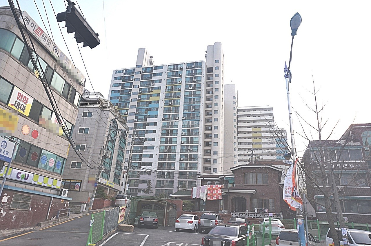 Building entrance with signage