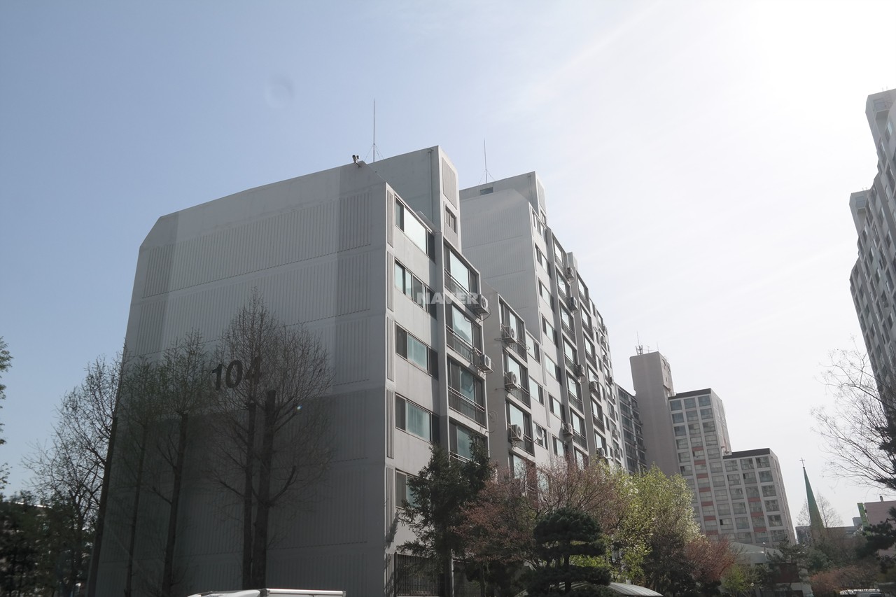 Building entrance with signage