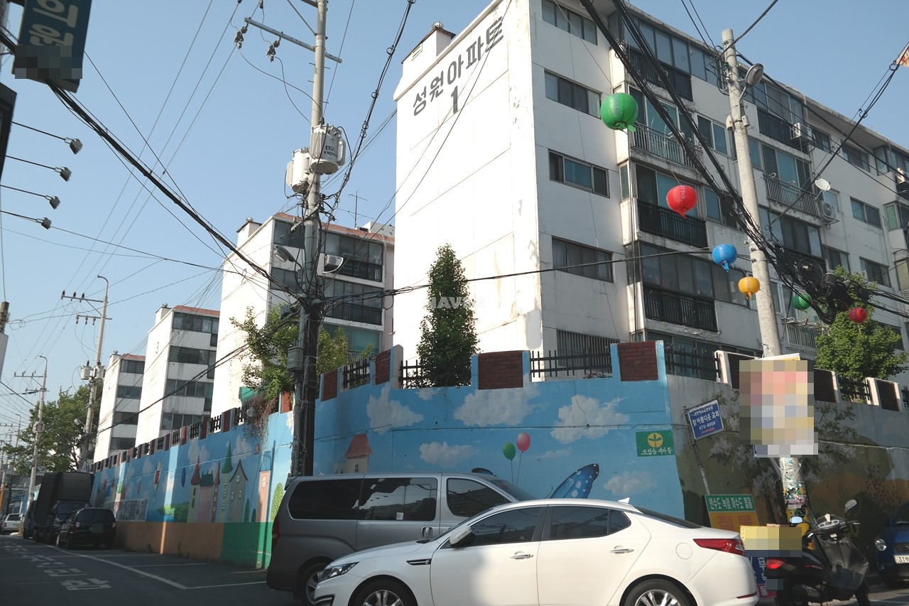 Building entrance with signage