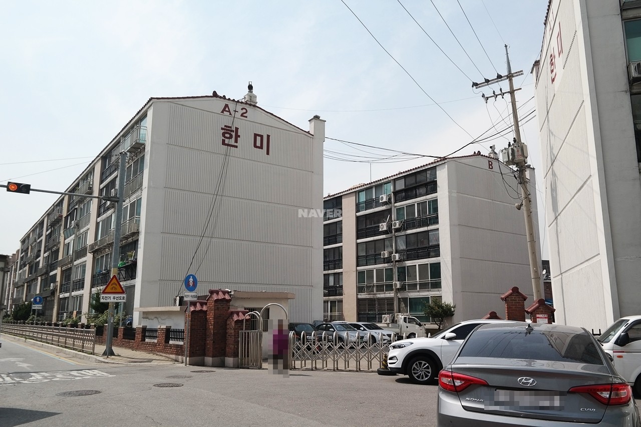 Building entrance with signage
