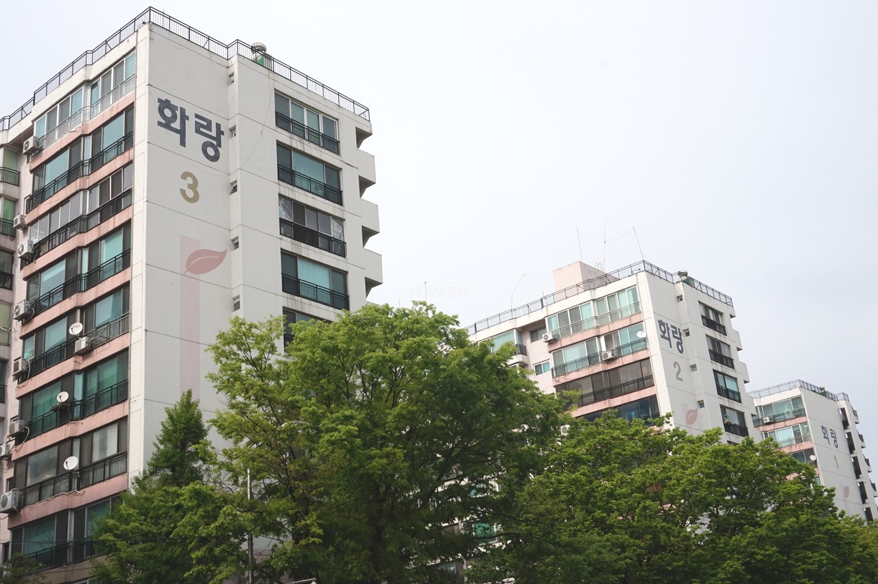 Building entrance with signage