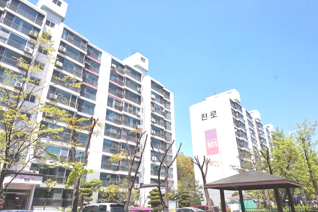 Building entrance with signage