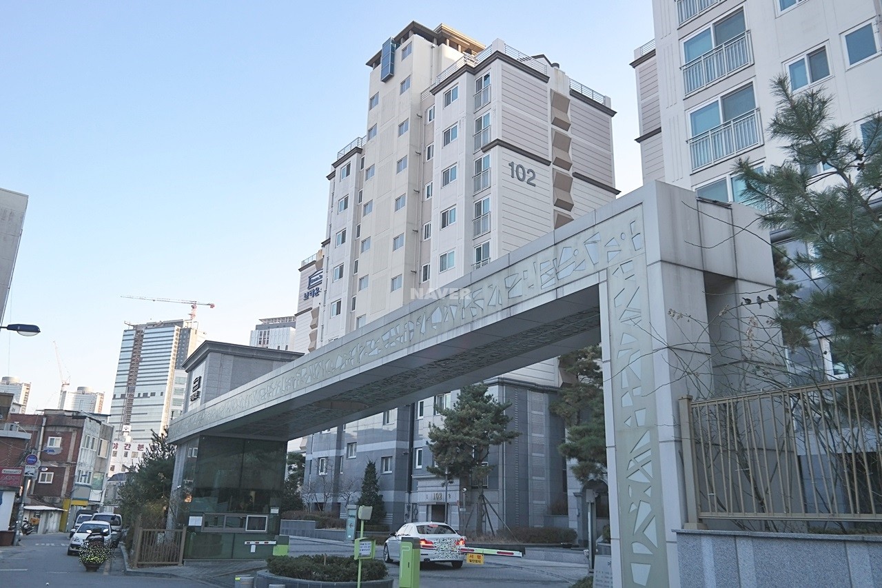 Building entrance with signage