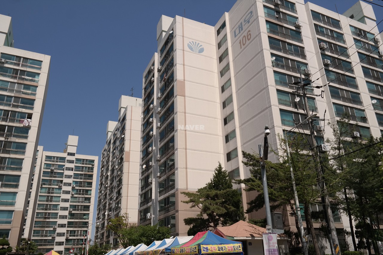 Building entrance with signage