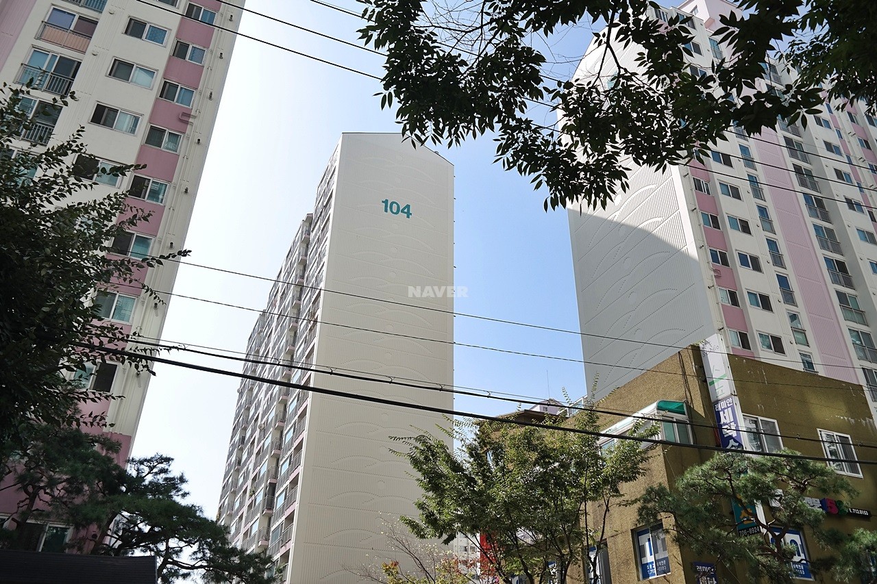 Building entrance with signage