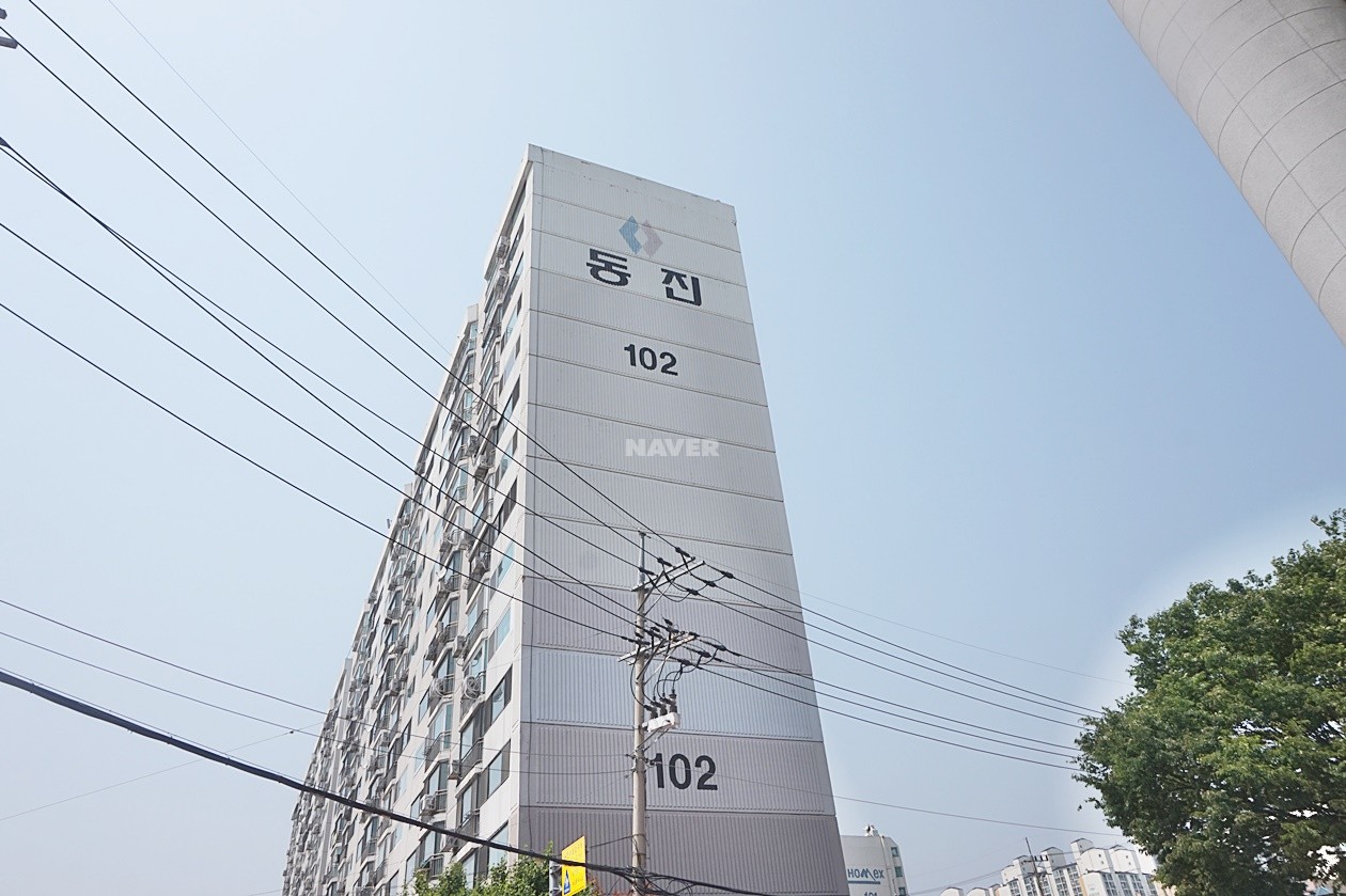 Building entrance with signage